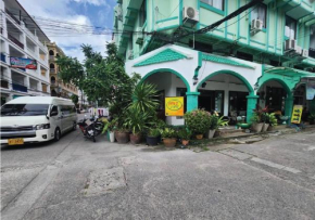 Joys cafe & Guesthouse